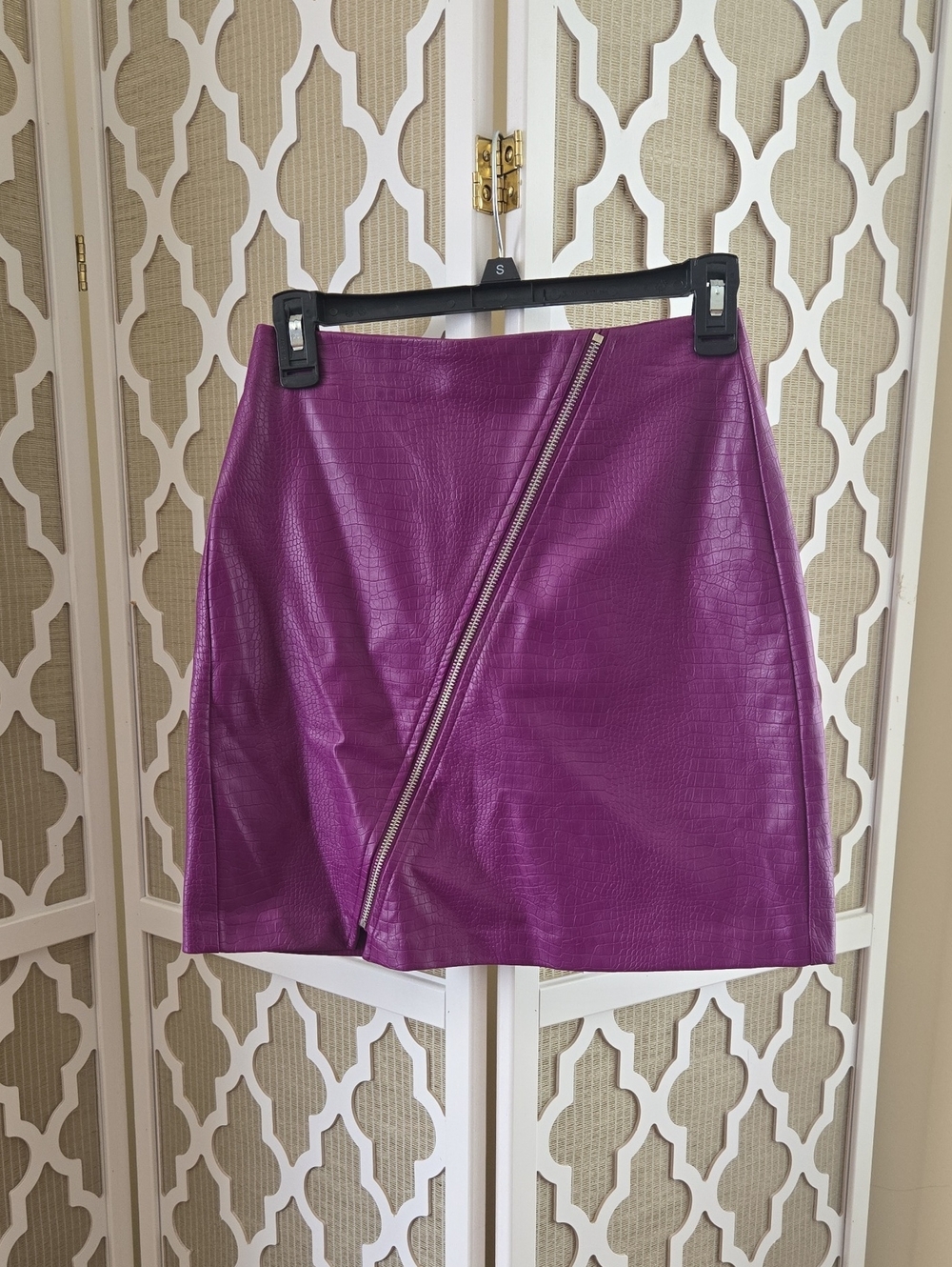 Bar III Purple Croc-Embossed Faux Leather Zip Mini Skirt